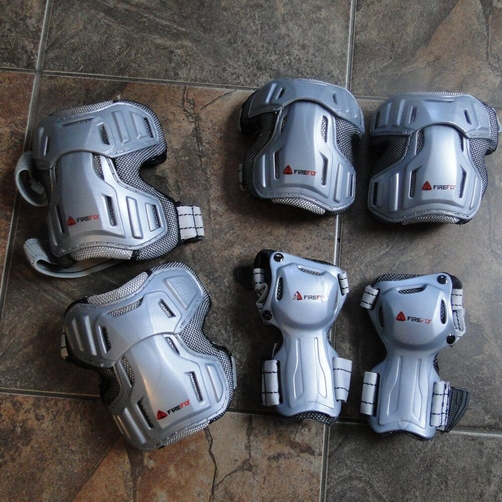 FIREFLY SIZE.M AND L LEISURE LINE KNEE & ELBOW PADS ROLLERBLADING
